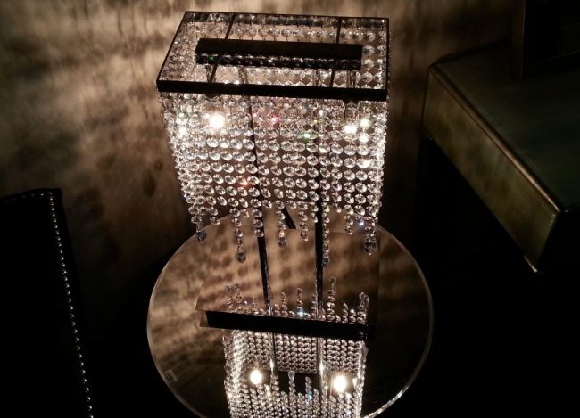 Kristály asztali világítás